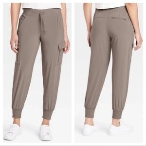 All In Motion Stretch Woven Cargo Jogger Taper Tan Brown